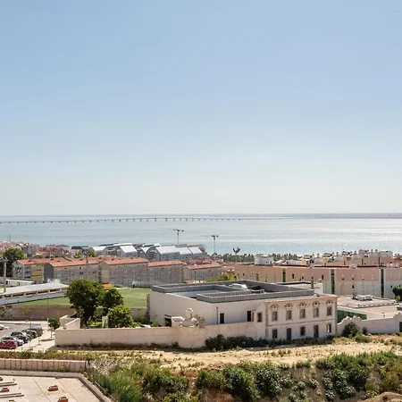 Apartment Joivy Sunny In Marvila Lissabon